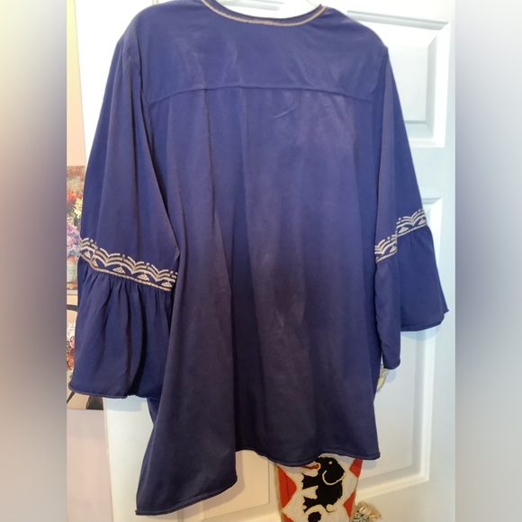 Johnny Was Embroidered Navy Tunic With Three Quarter Length Sleeves, Size 2X. - Picture 3 of 14